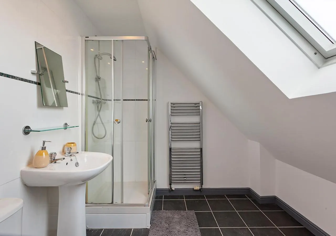 Stay Near Airport & Nec, The Leyburn Birmingham 0*,